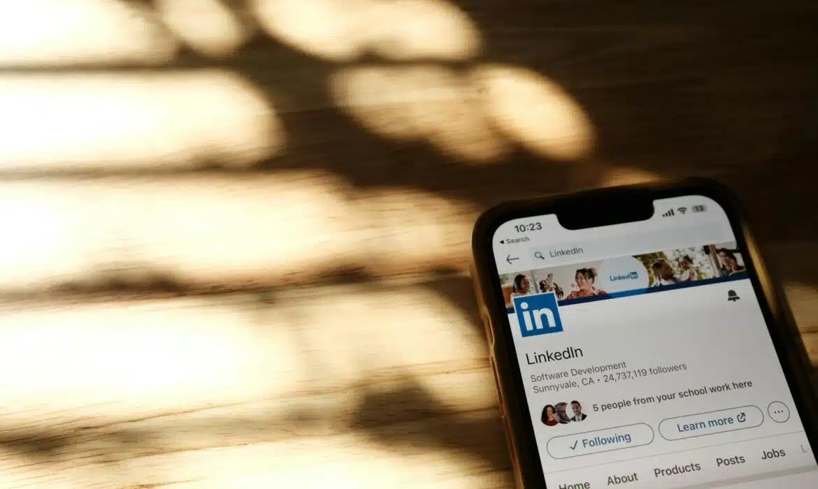 Les secrets de l’algorithme LinkedIn pour booster votre visibilité